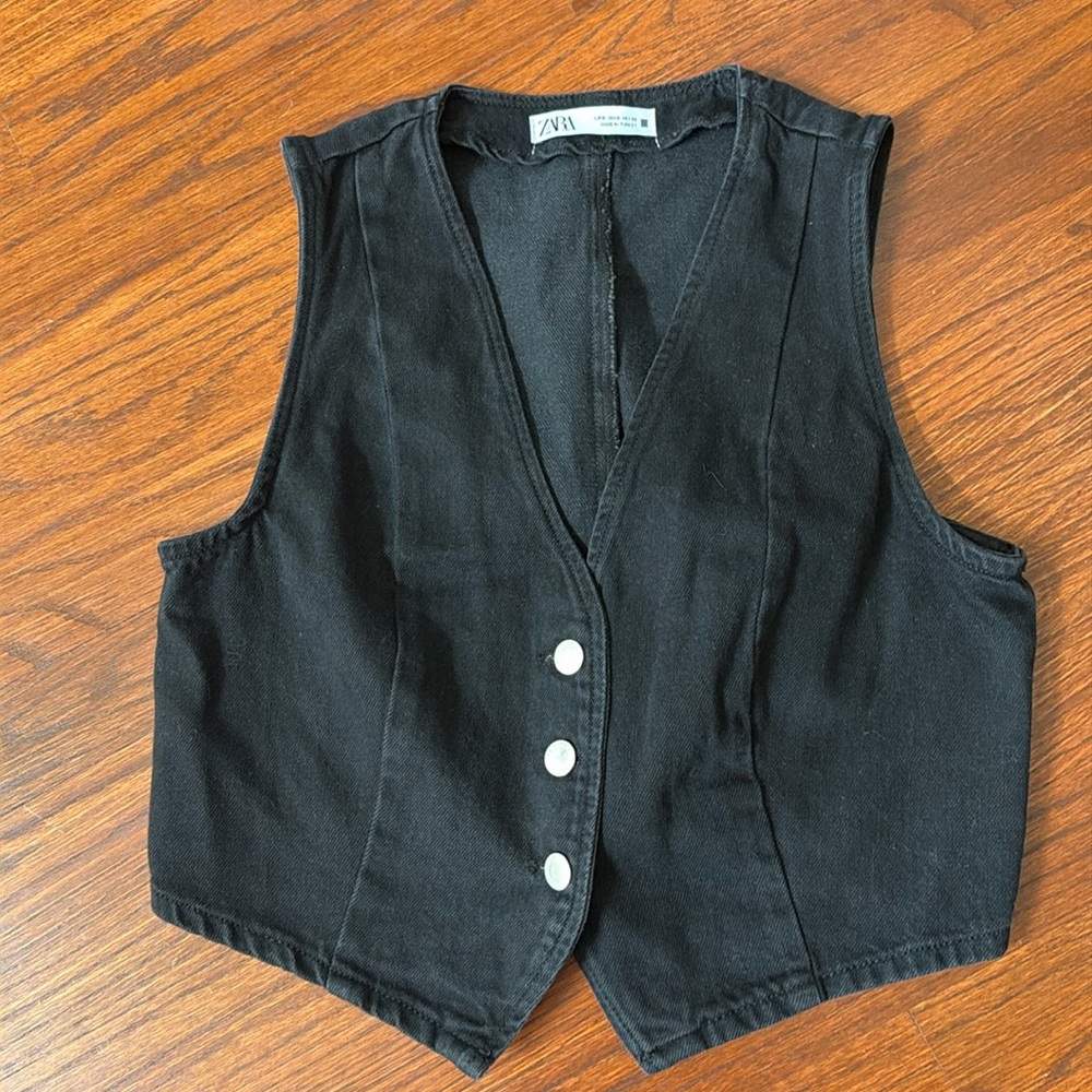 Zara vest